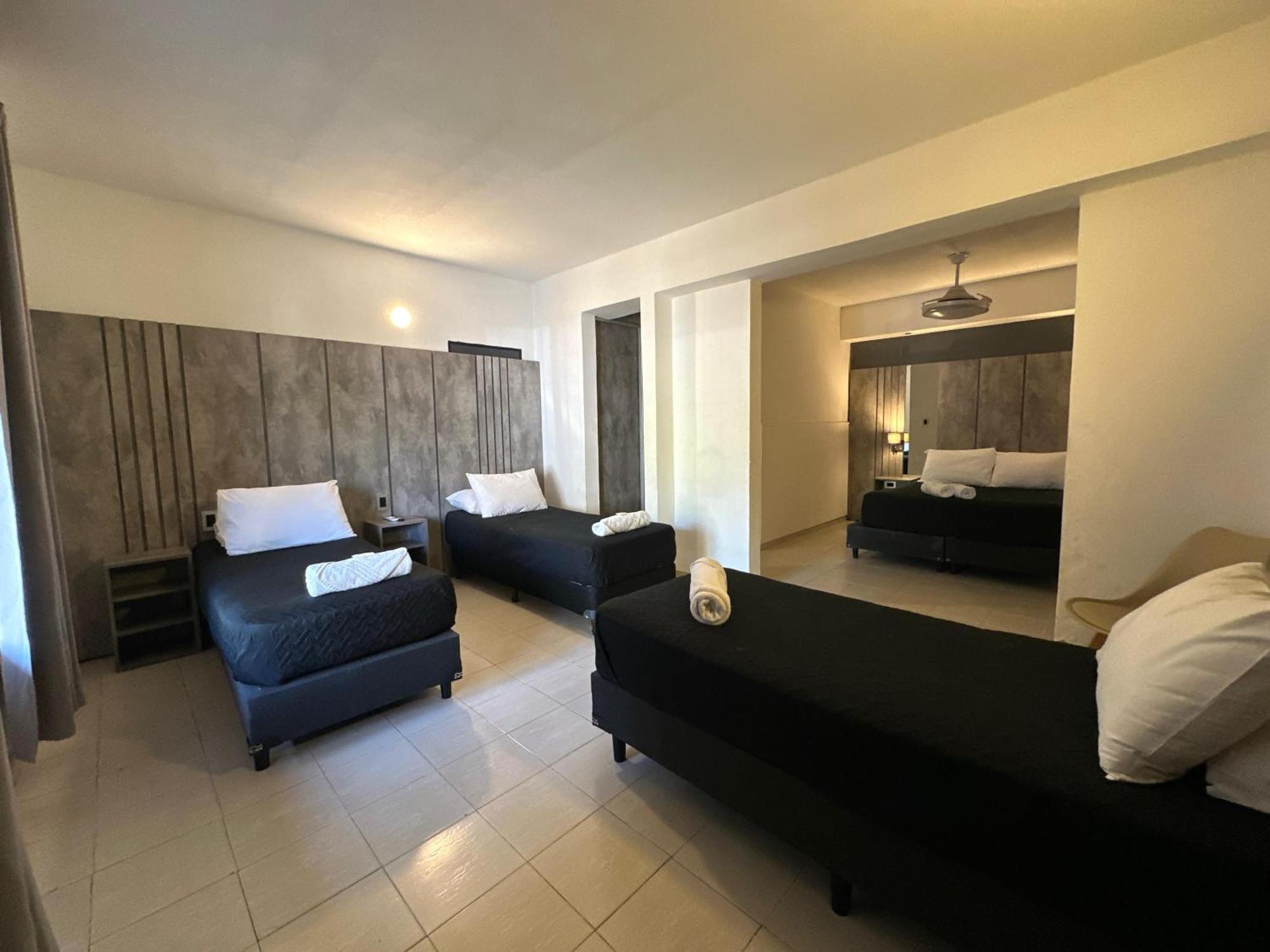 Hotel Posada Del Angel Вилья-Карлос-Пас Экстерьер фото