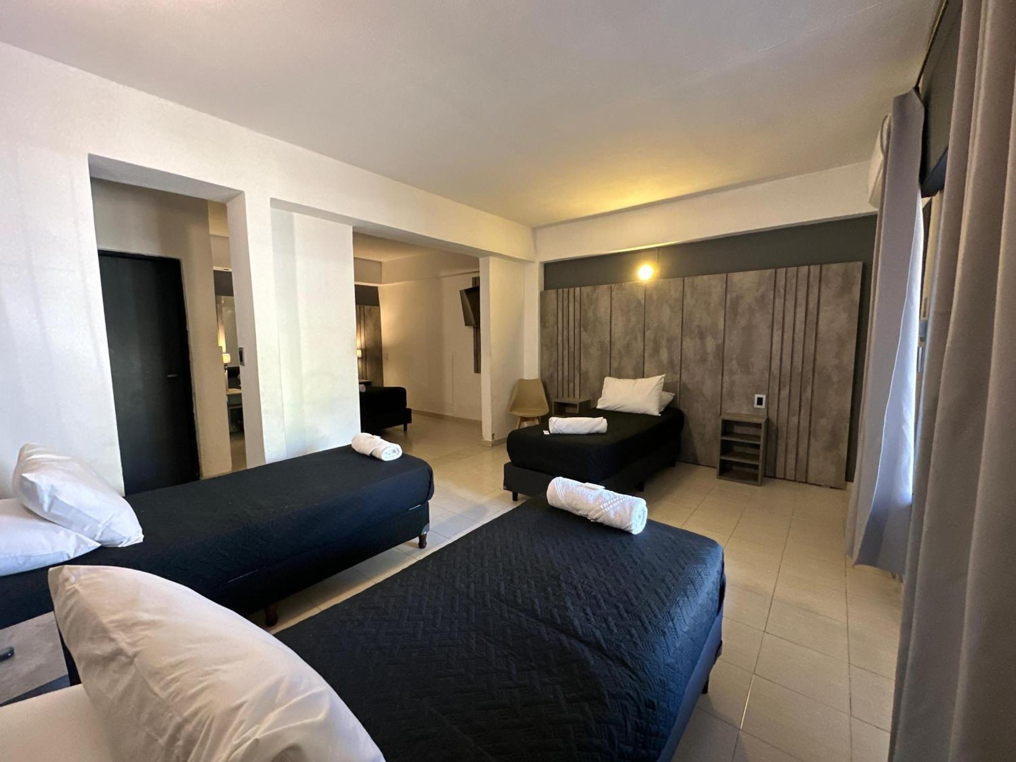Hotel Posada Del Angel Вилья-Карлос-Пас Экстерьер фото